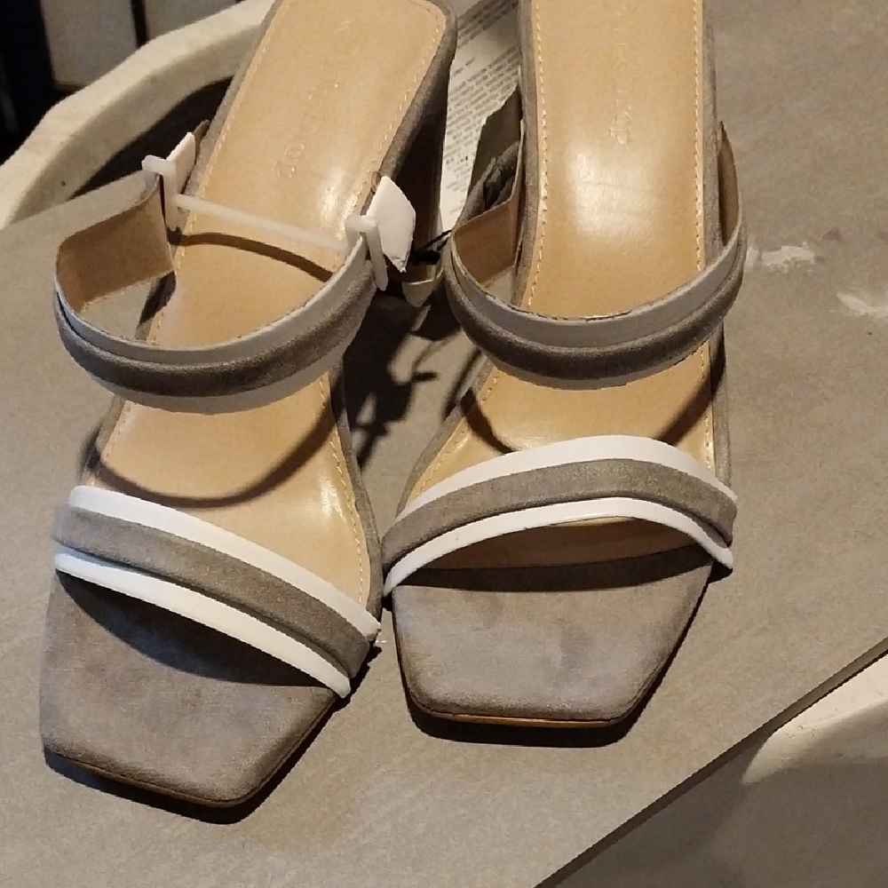 Women’s Gray Suede Strappy Sandals
